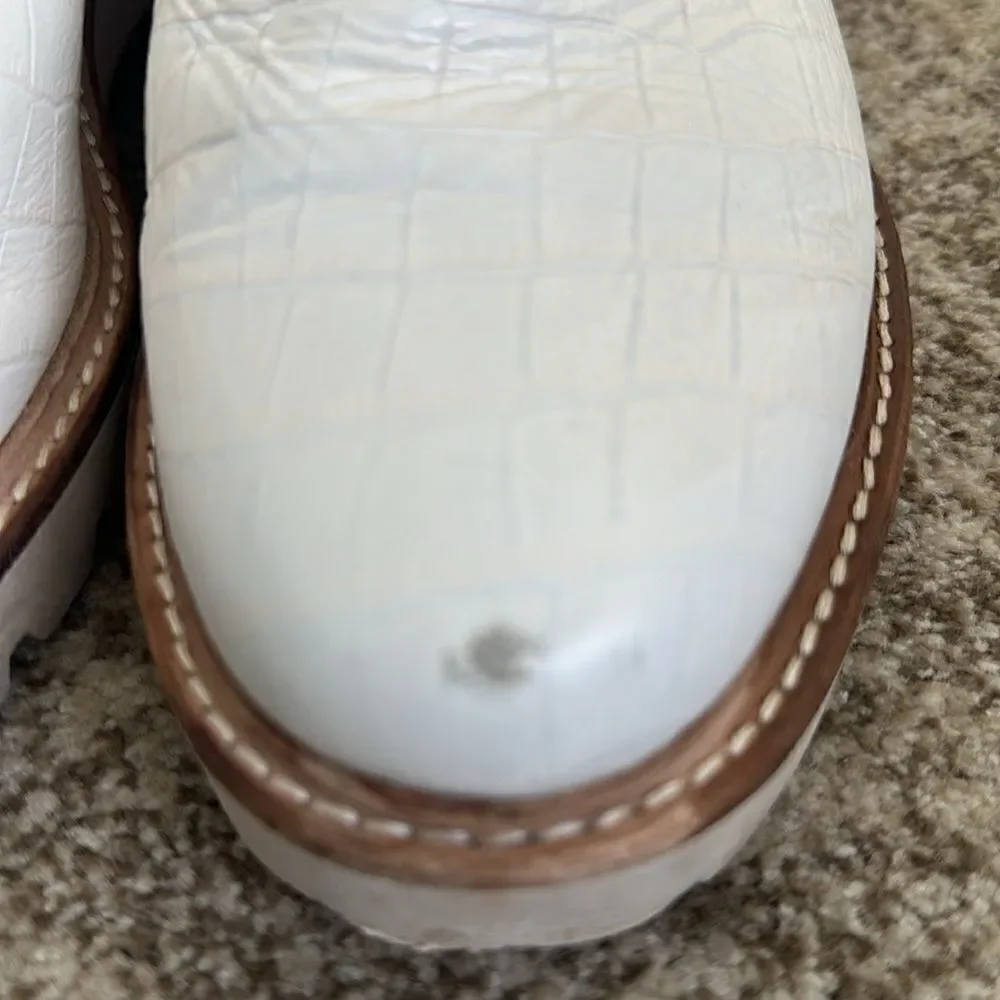 DOLCE VITA Cafe Patent Huey Ivory Booties 10